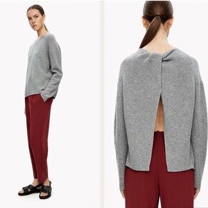 THEORY// Twylina Cashmere Gray Sweater